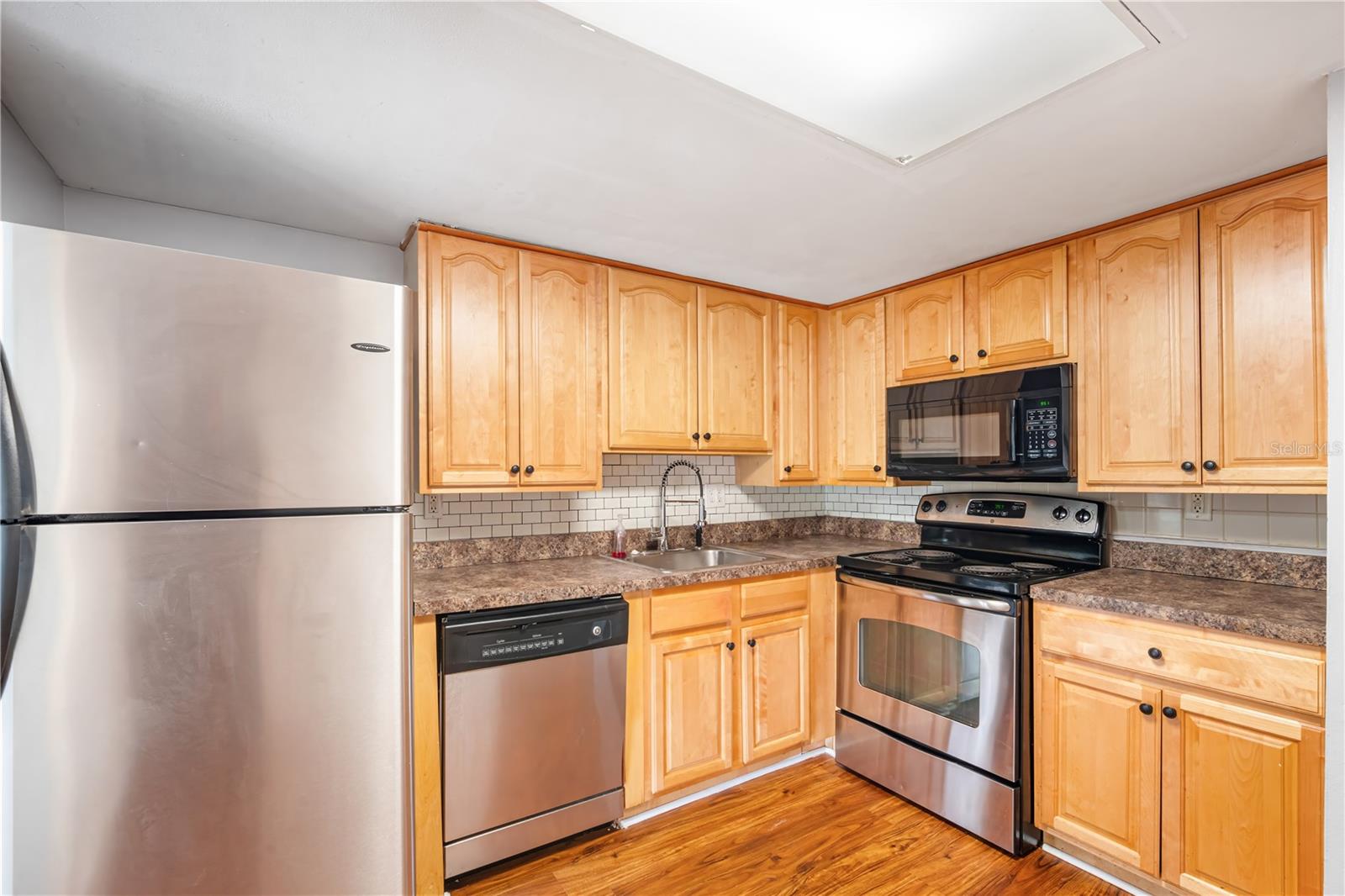 Image 5 of 27 For 7639 Dolonita Drive 7639