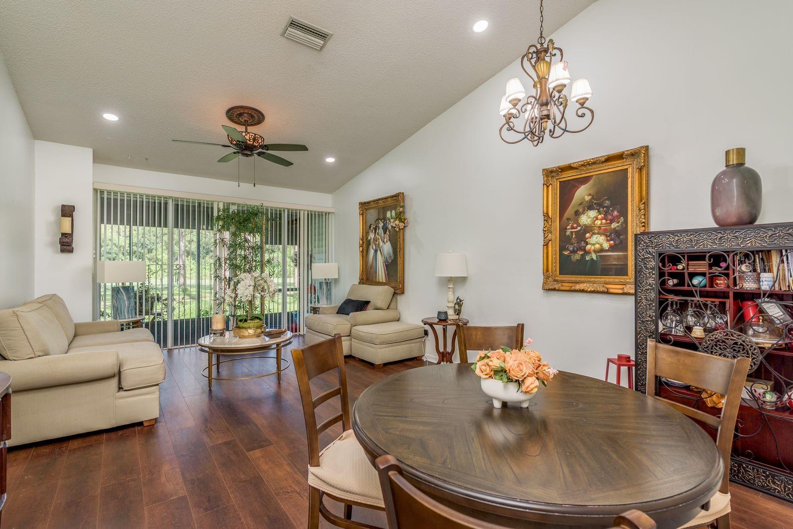 Image 9 of 34 For 16218 Rambling Vine Drive W