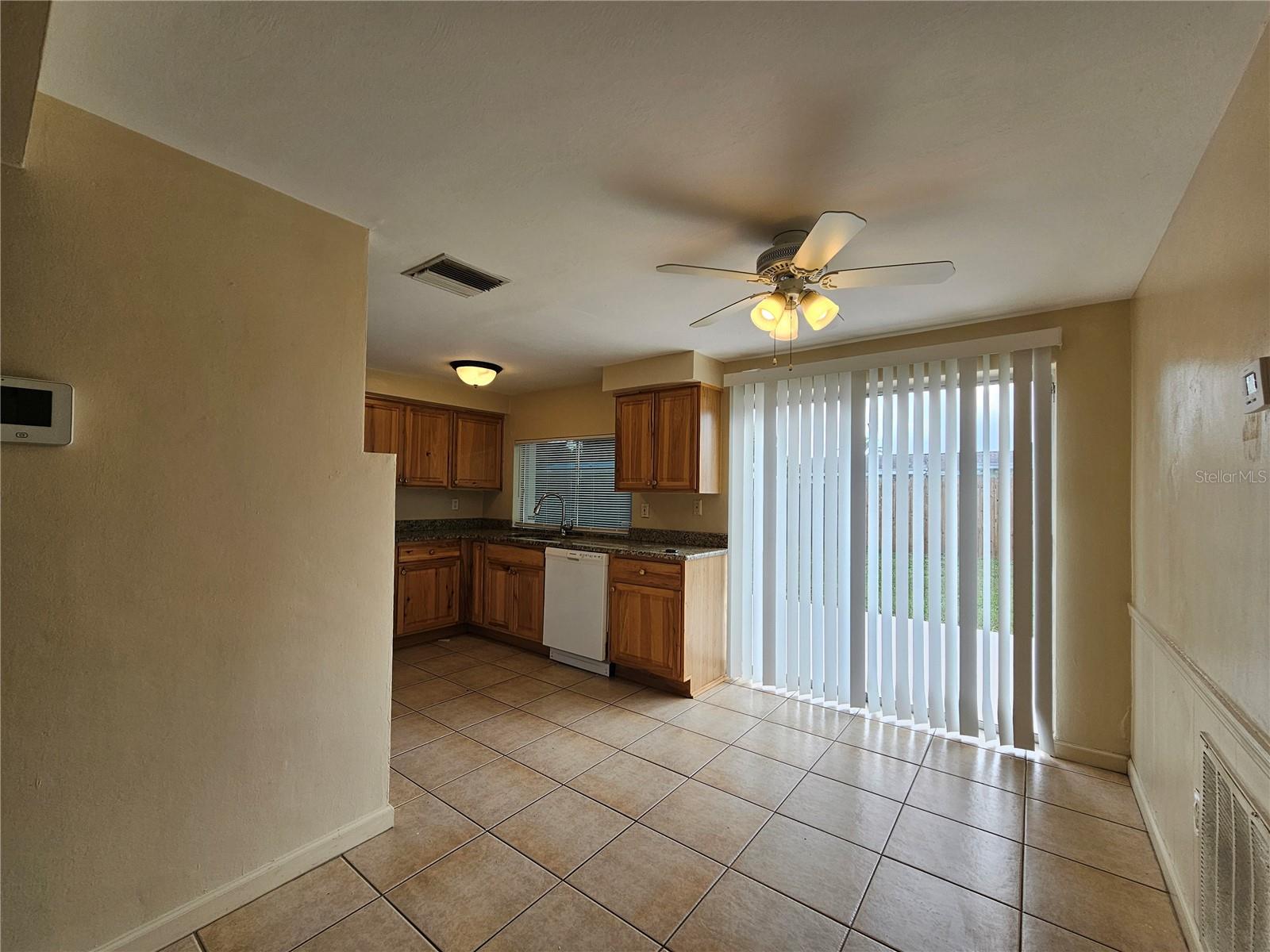 Image 7 of 20 For 4332 Newbury Drive
