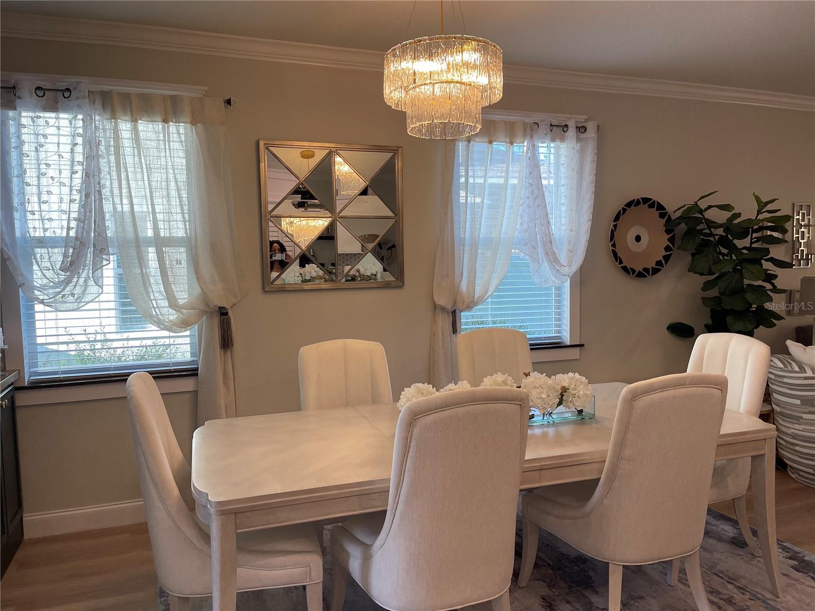 Image 12 of 41 For 1555 Ludington Avenue