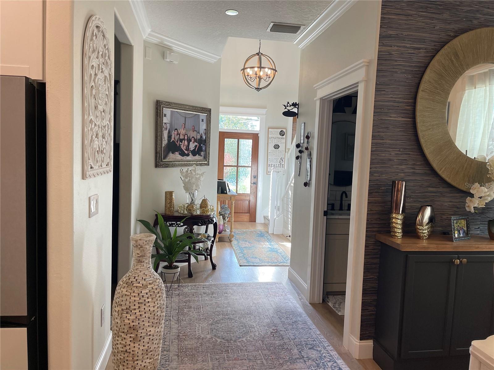 Image 3 of 41 For 1555 Ludington Avenue