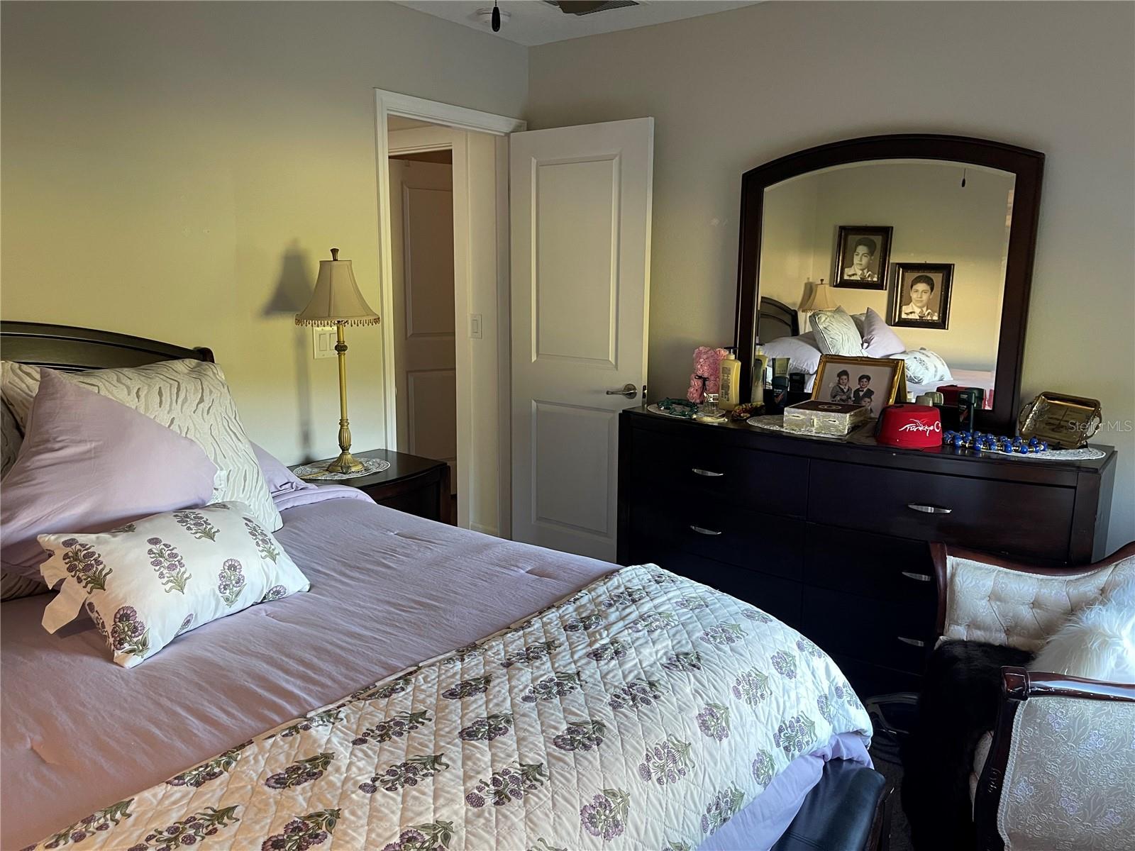 Image 35 of 41 For 1555 Ludington Avenue