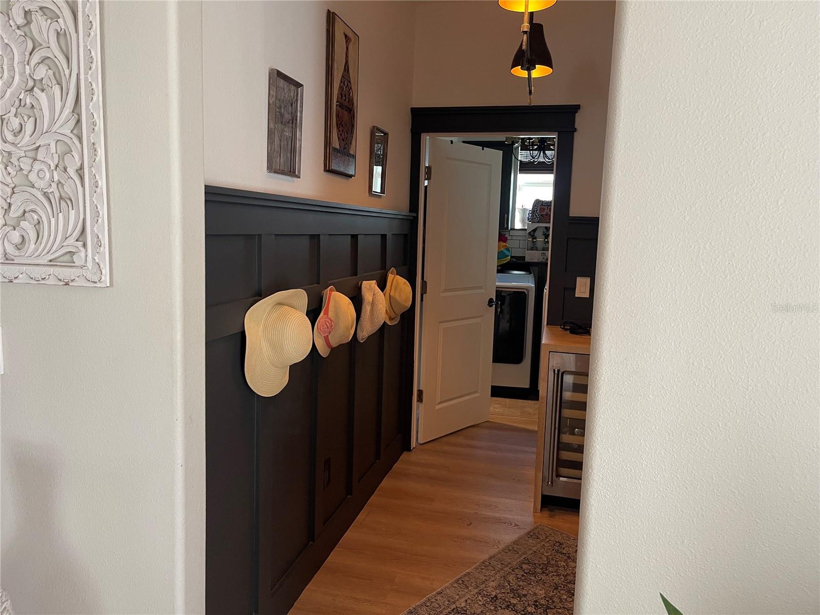 Image 8 of 41 For 1555 Ludington Avenue