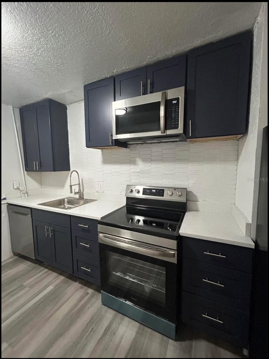 Details for 614 Pear St  614, LAKELAND, FL 33815