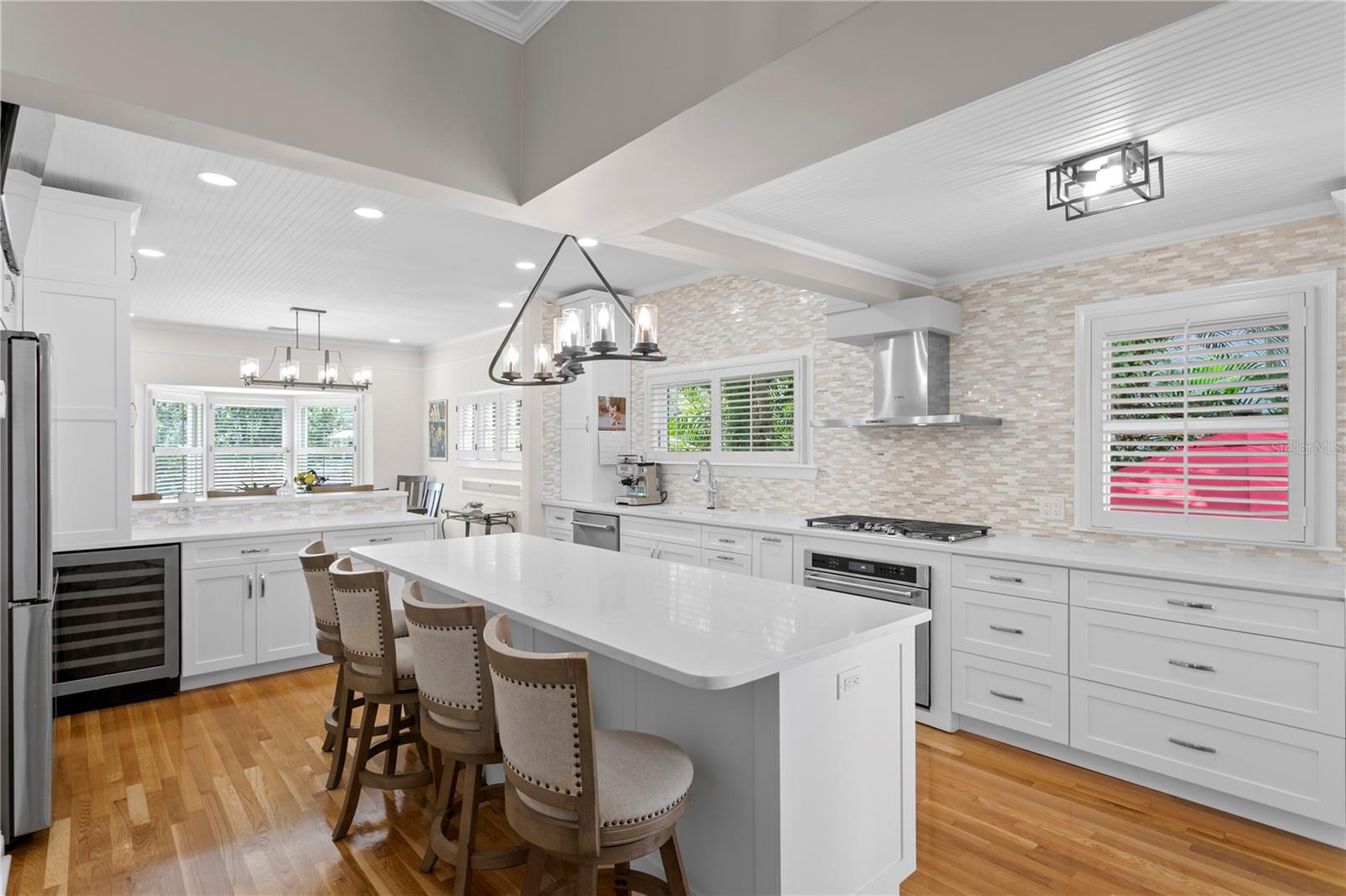 Image 12 of 45 For 255 18th Avenue Ne