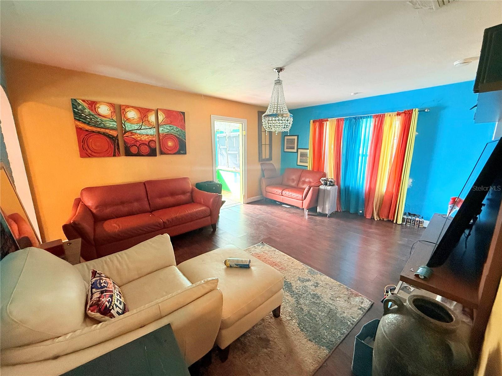 Image 3 of 11 For 760 16th Avenue S