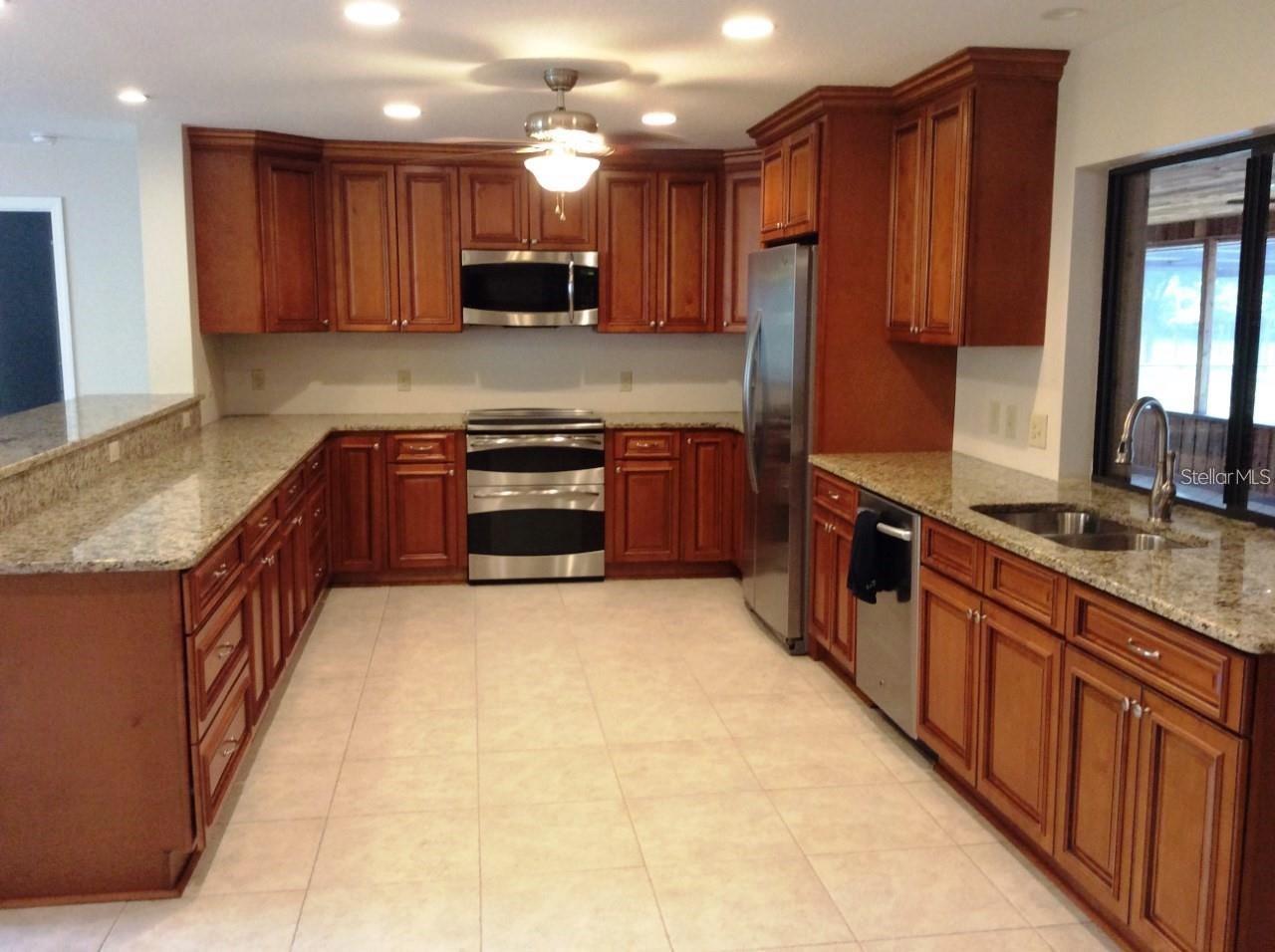 Listing photo id 25 for 1804 Wheeler Road