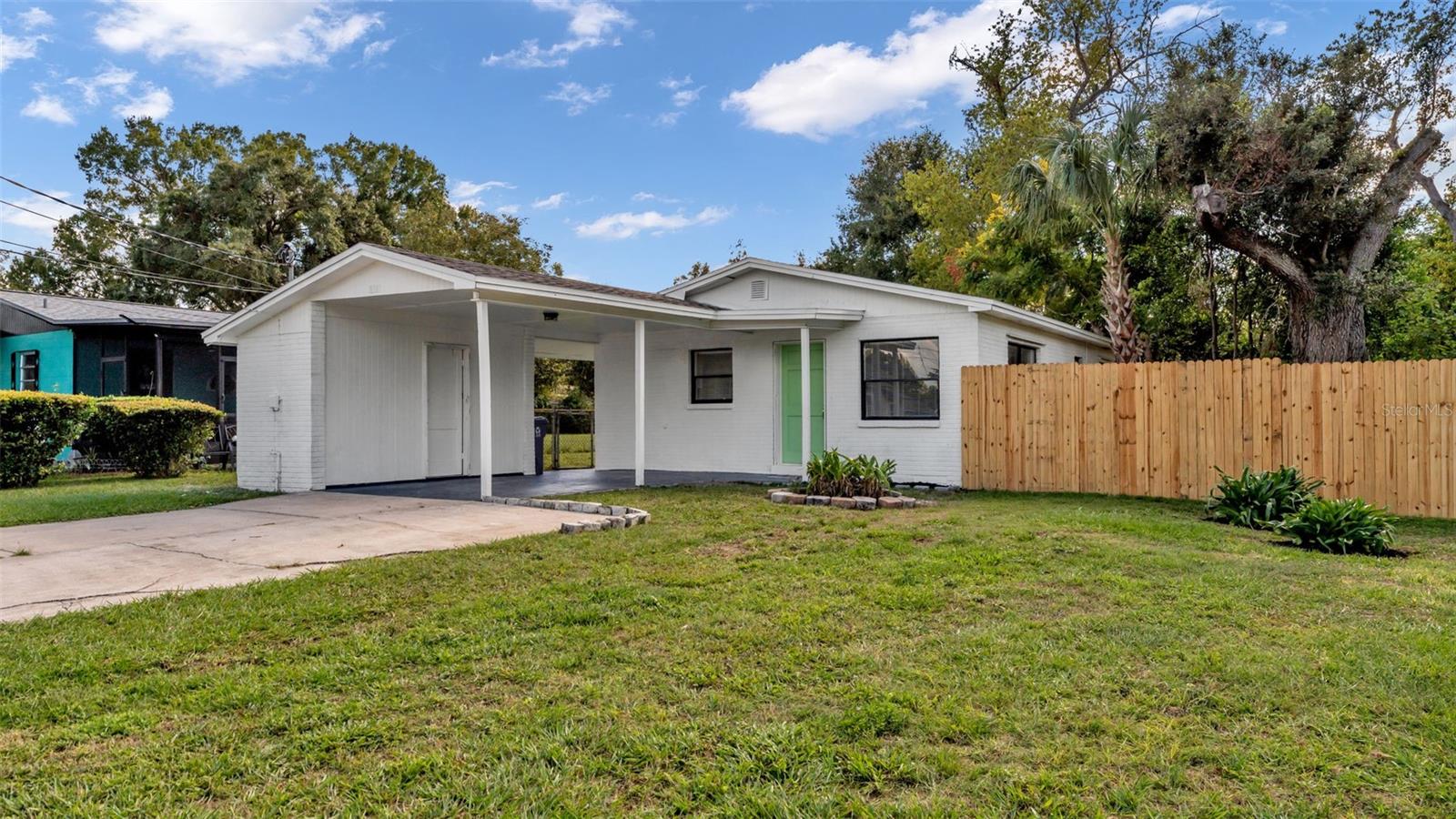 Details for 1458 Powhatan Court, LAKELAND, FL 33805