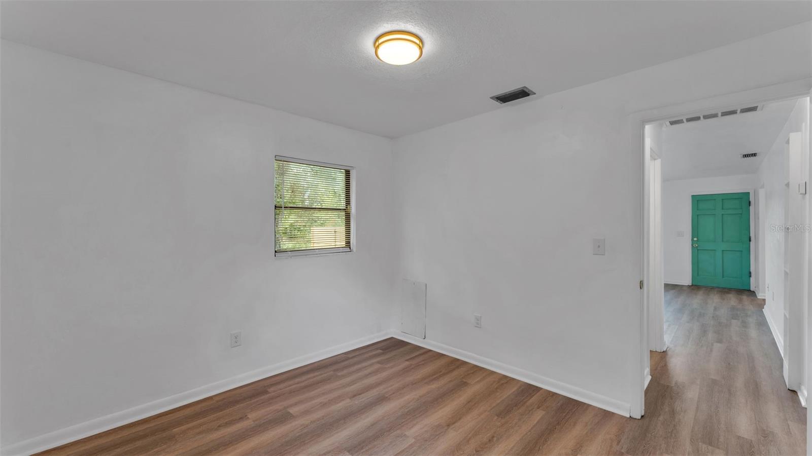 Image 12 of 31 For 1458 Powhatan Court