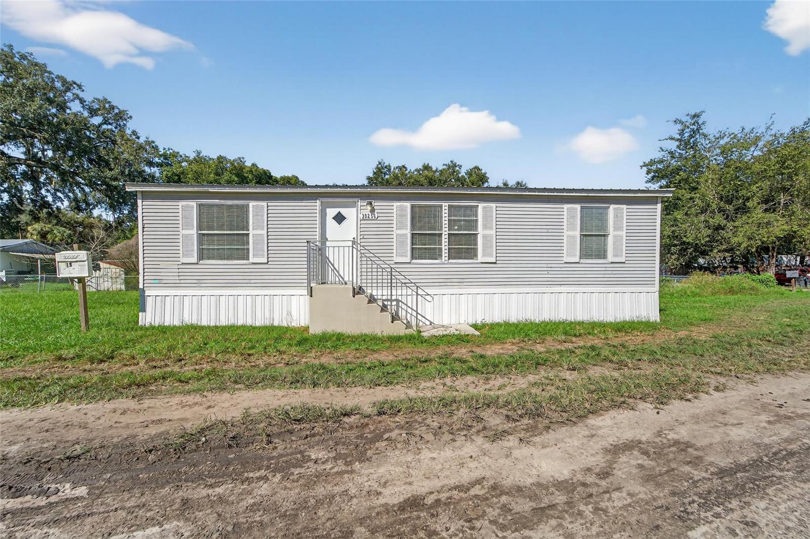 Image 8 of 44 For 39256 Lizabeth Circle