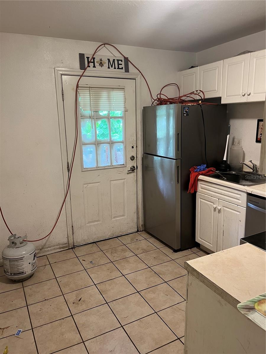 Image 4 of 11 For 12403 Oak Cedar Place 202