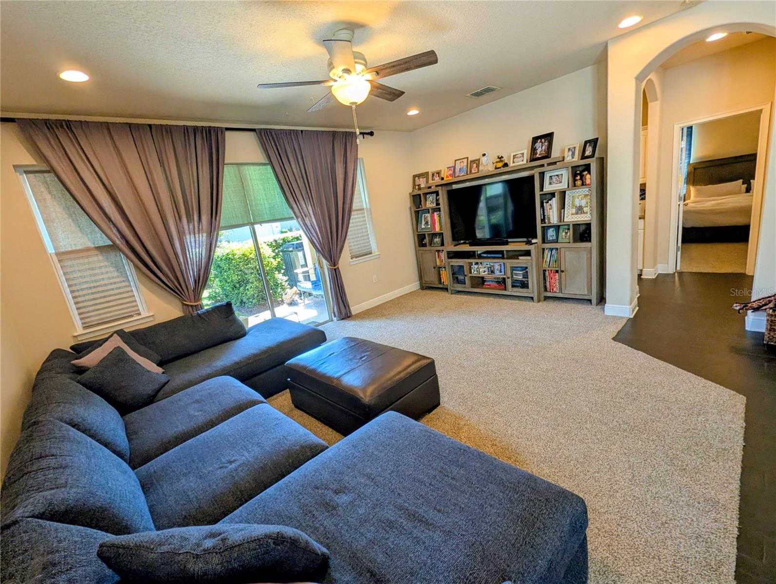 Listing photo id 3 for 20119 Eagles Landing Way