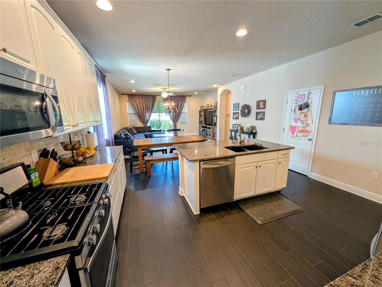 Listing photo id 4 for 20119 Eagles Landing Way