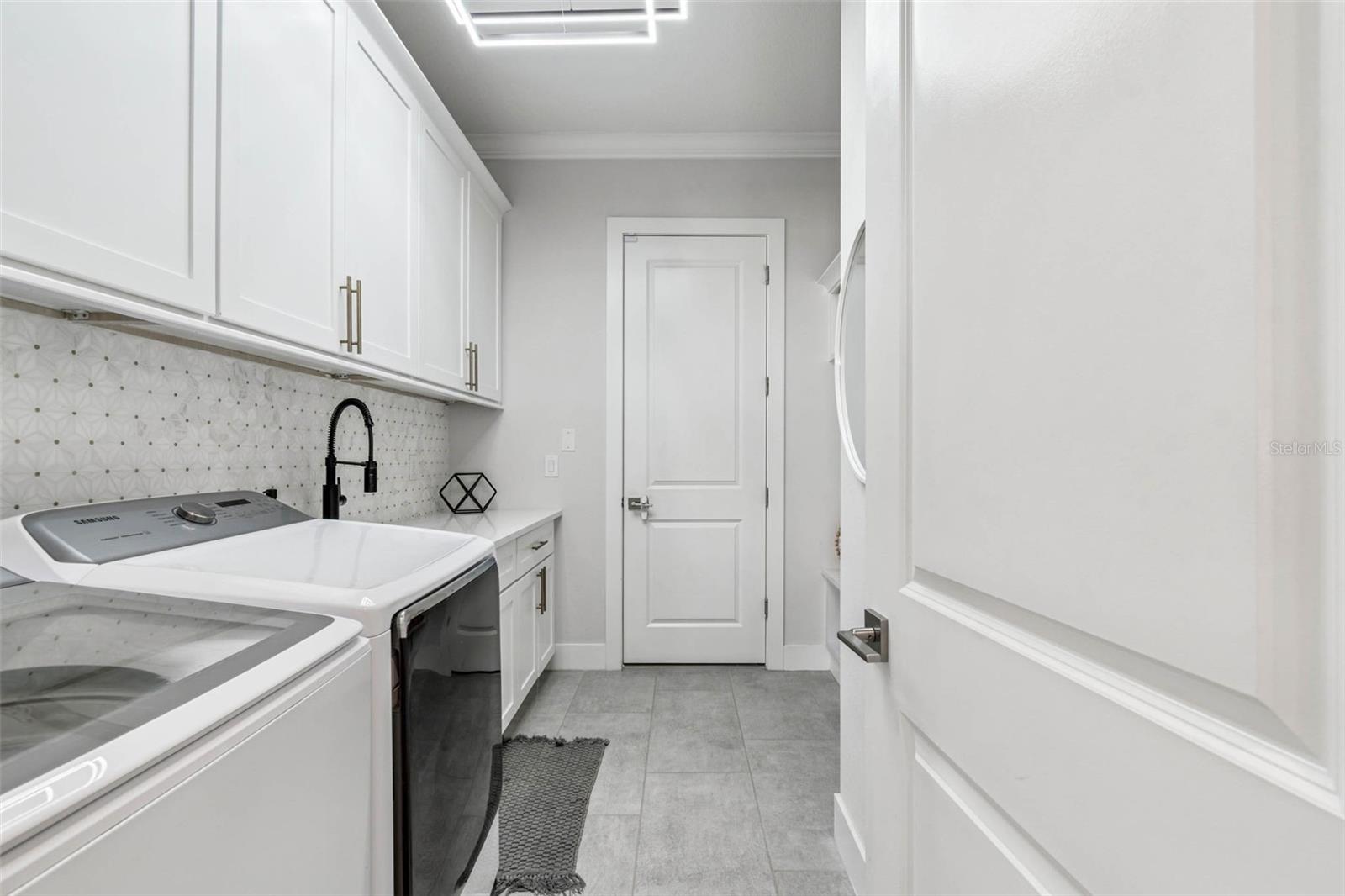 Image 33 of 58 For 9028 Ivy Stark Boulevard