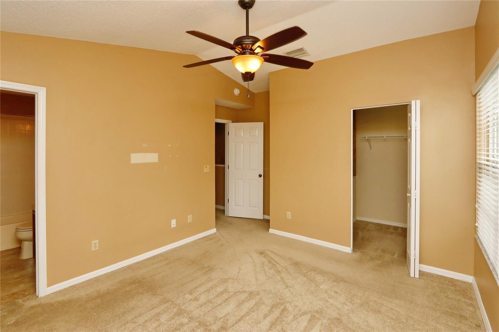 Image 9 of 17 For 539 Kensington Lake Circle