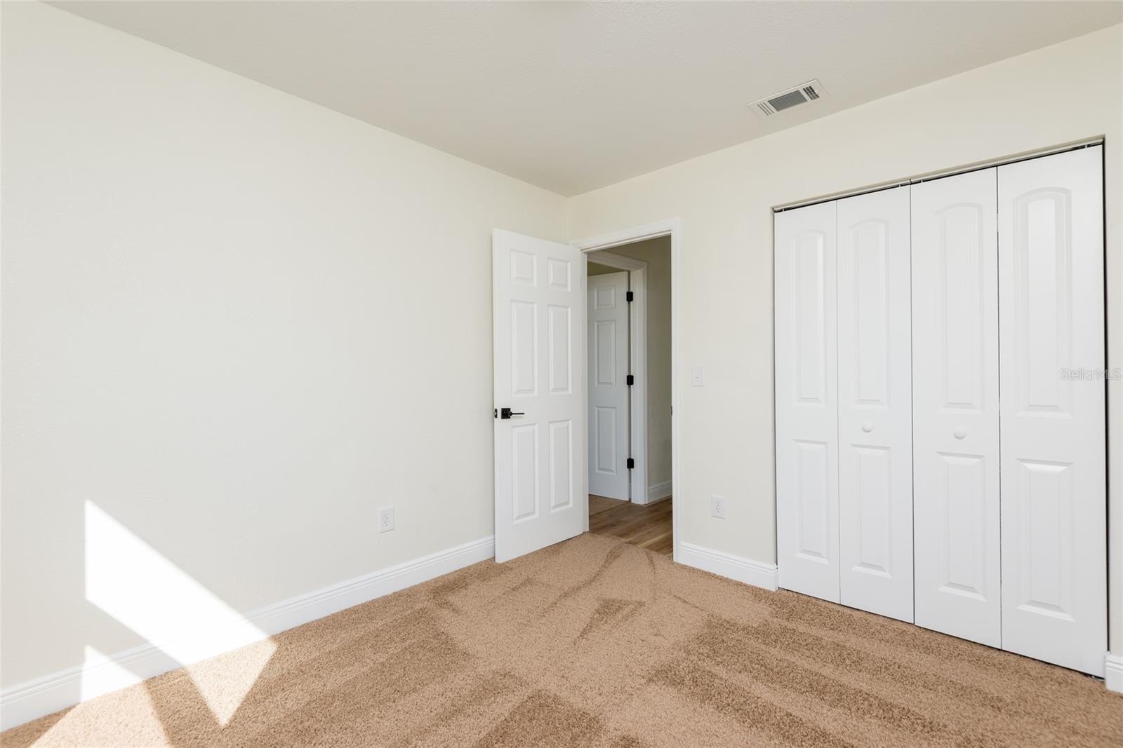 Image 18 of 33 For 1428 Foxboro Drive