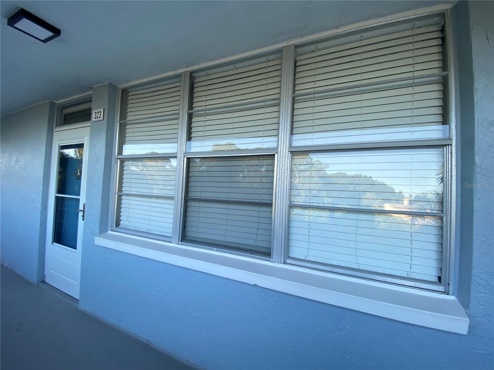 Image 3 of 6 For 4880 Locust Street Ne 323