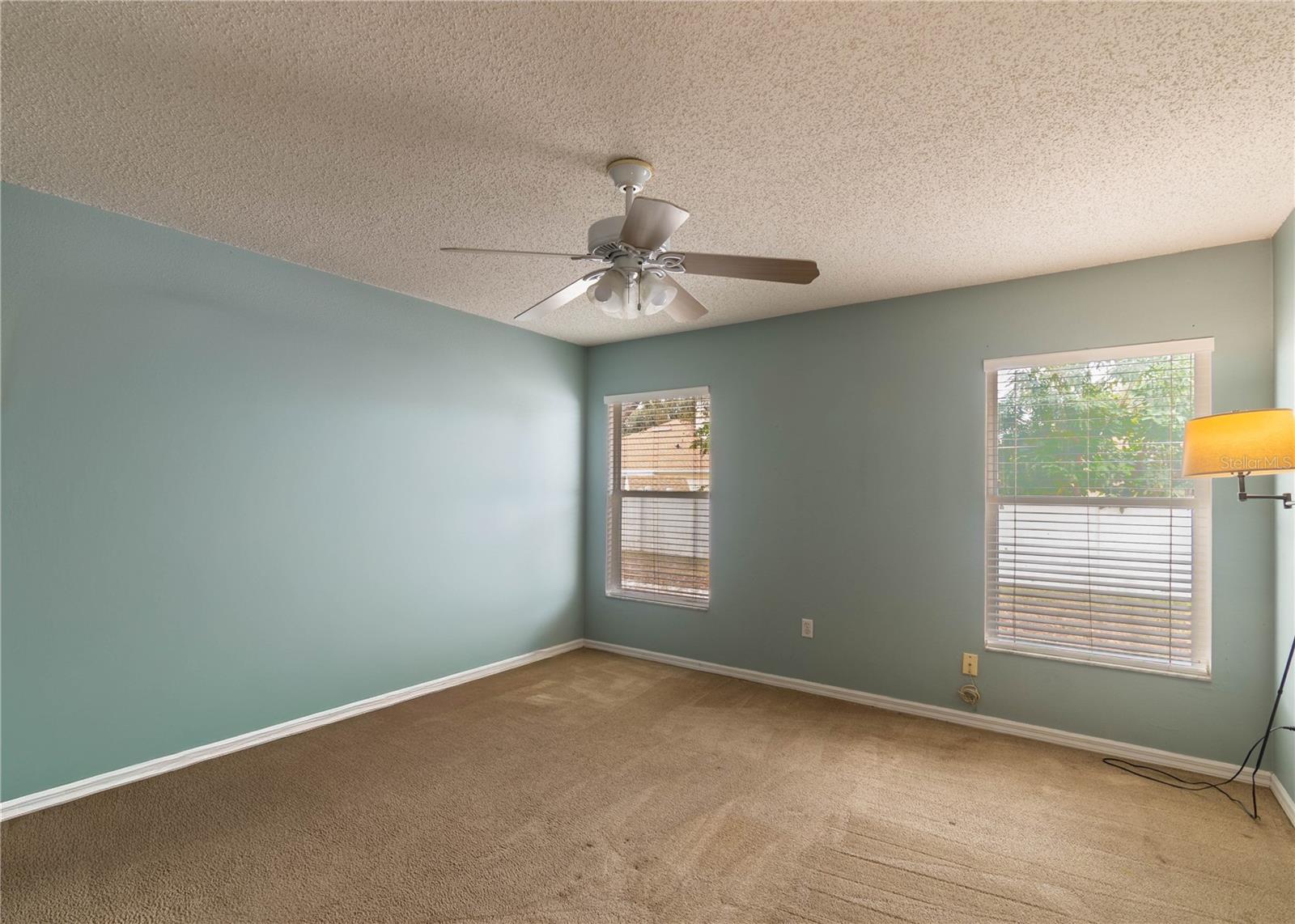 Image 23 of 45 For 14833 Redcliff Drive