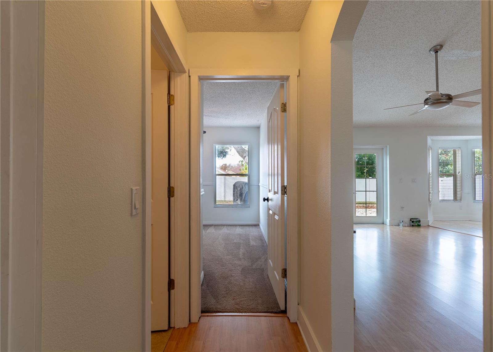 Image 28 of 45 For 14833 Redcliff Drive