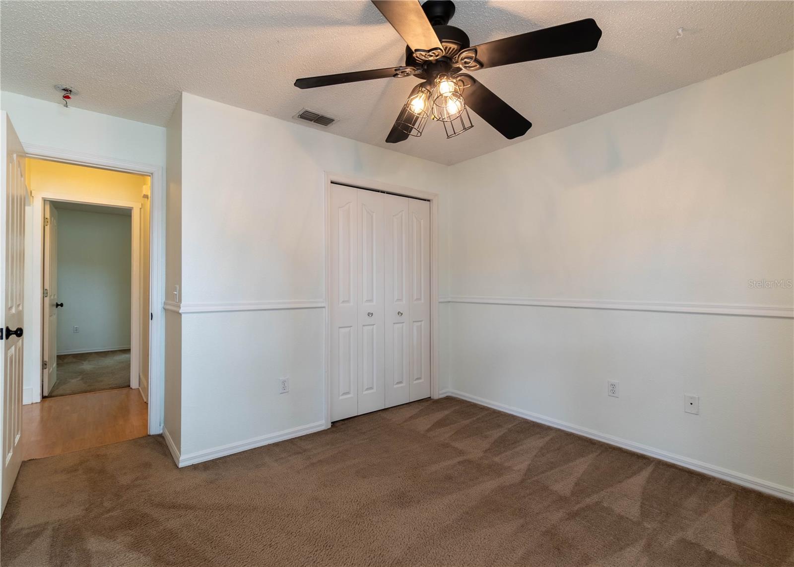 Image 30 of 45 For 14833 Redcliff Drive