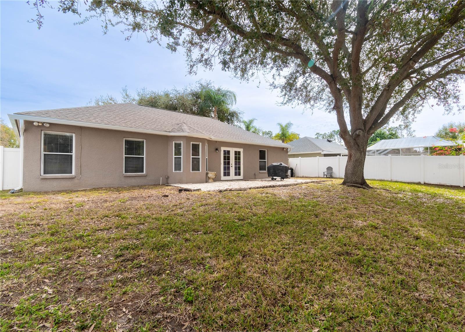 Image 35 of 45 For 14833 Redcliff Drive