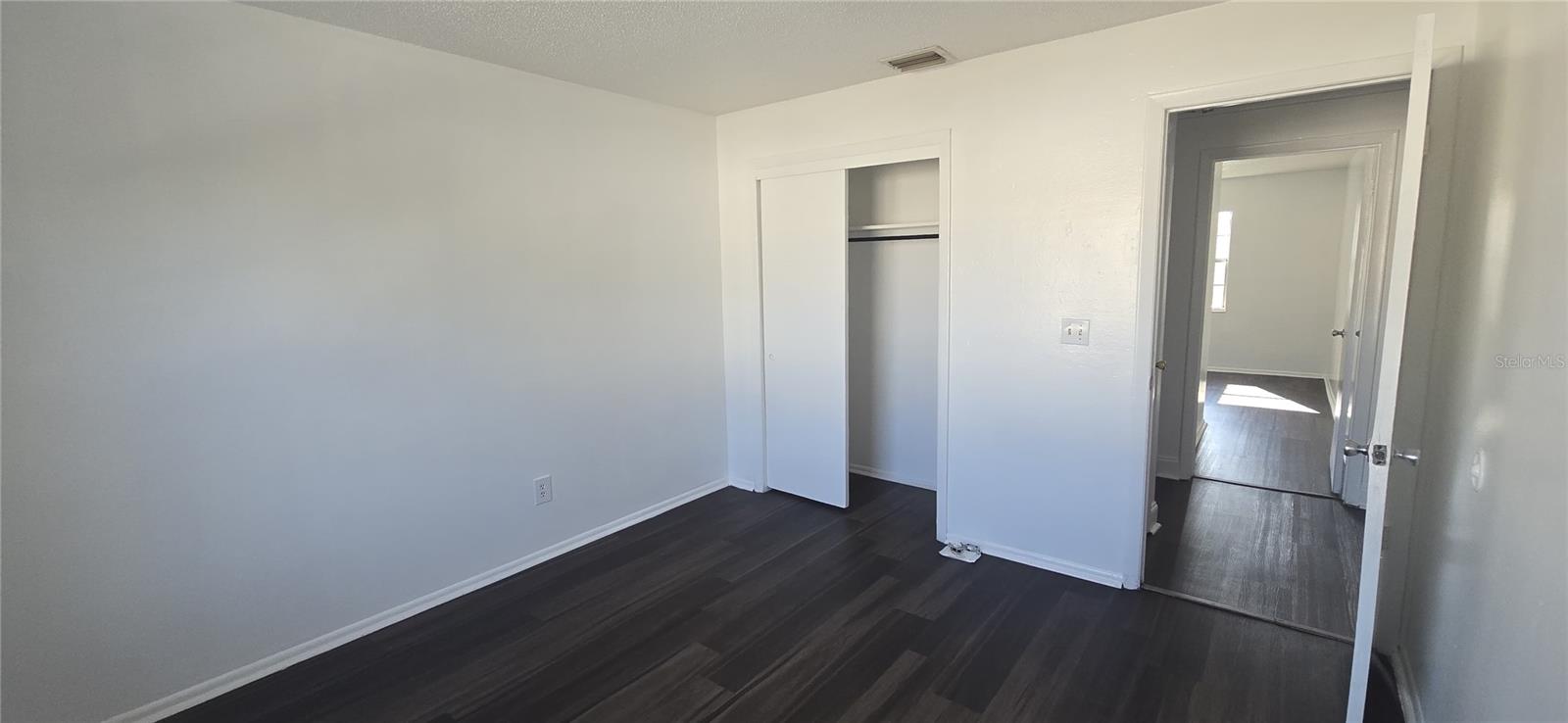 Image 5 of 8 For 7210 Manhattan Avenue 1724