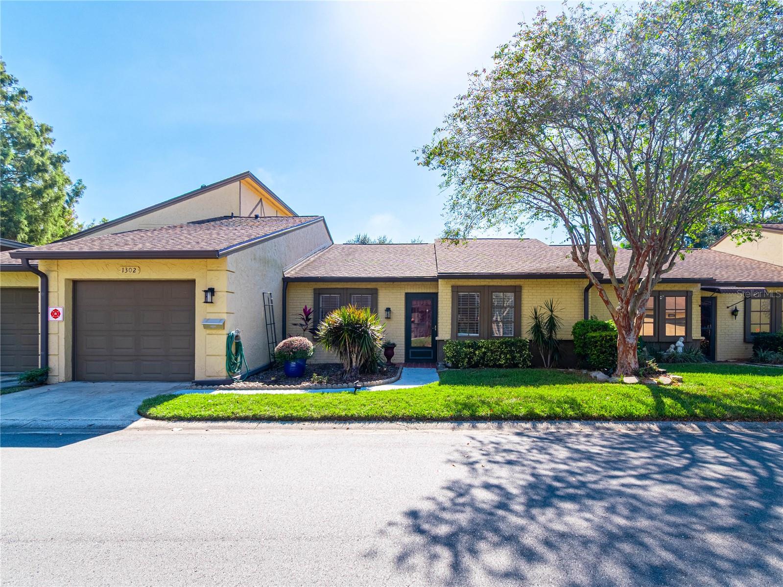 Image 2 of 52 For 2101 Sunset Point Road 1302