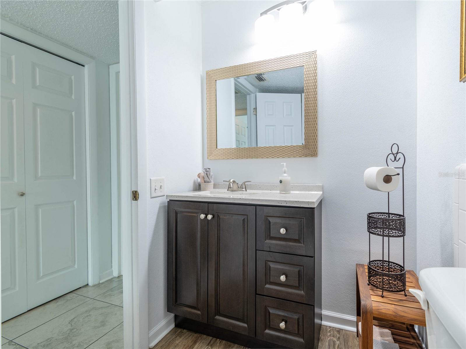 Image 26 of 52 For 2101 Sunset Point Road 1302