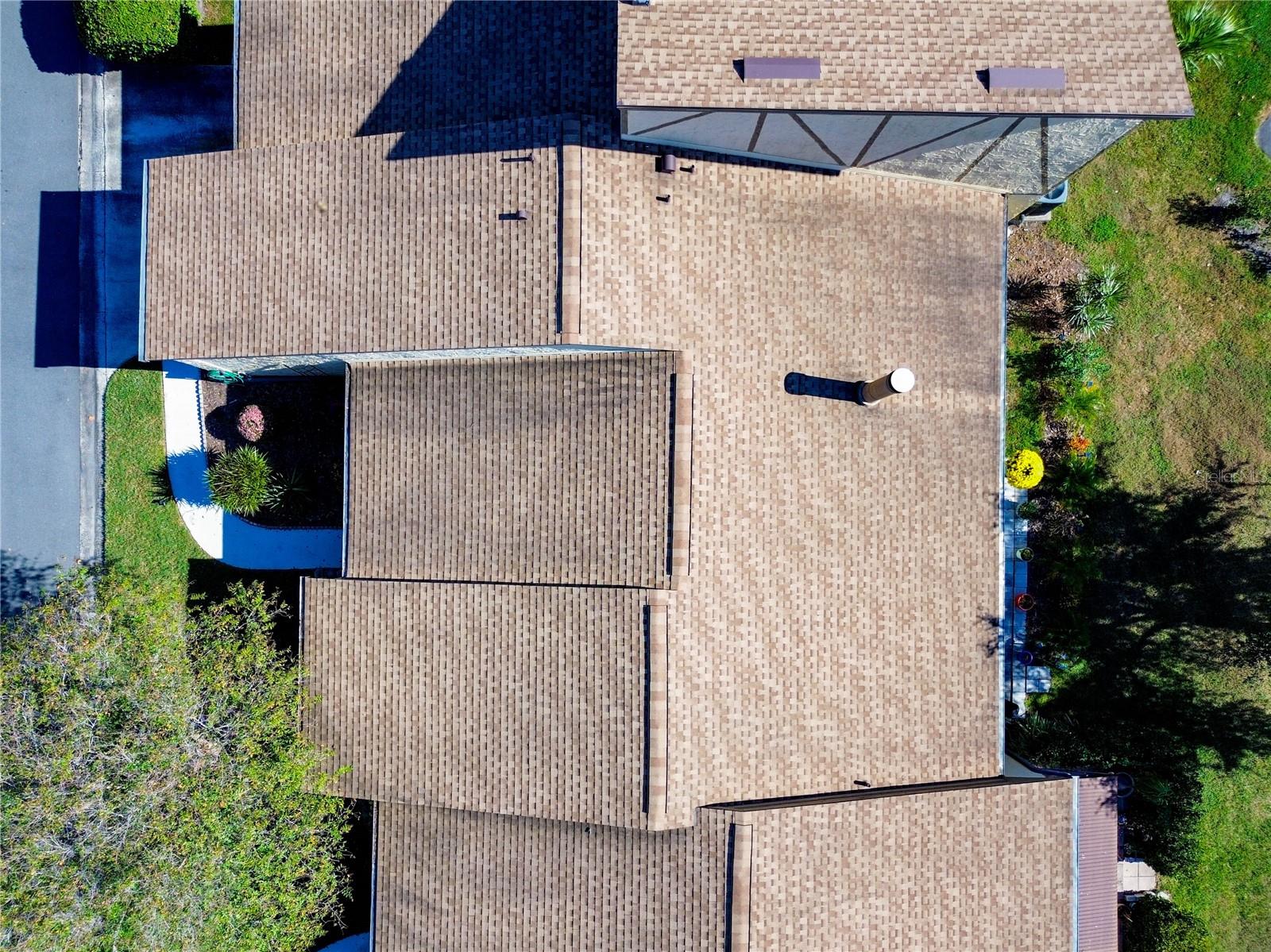 Image 36 of 52 For 2101 Sunset Point Road 1302