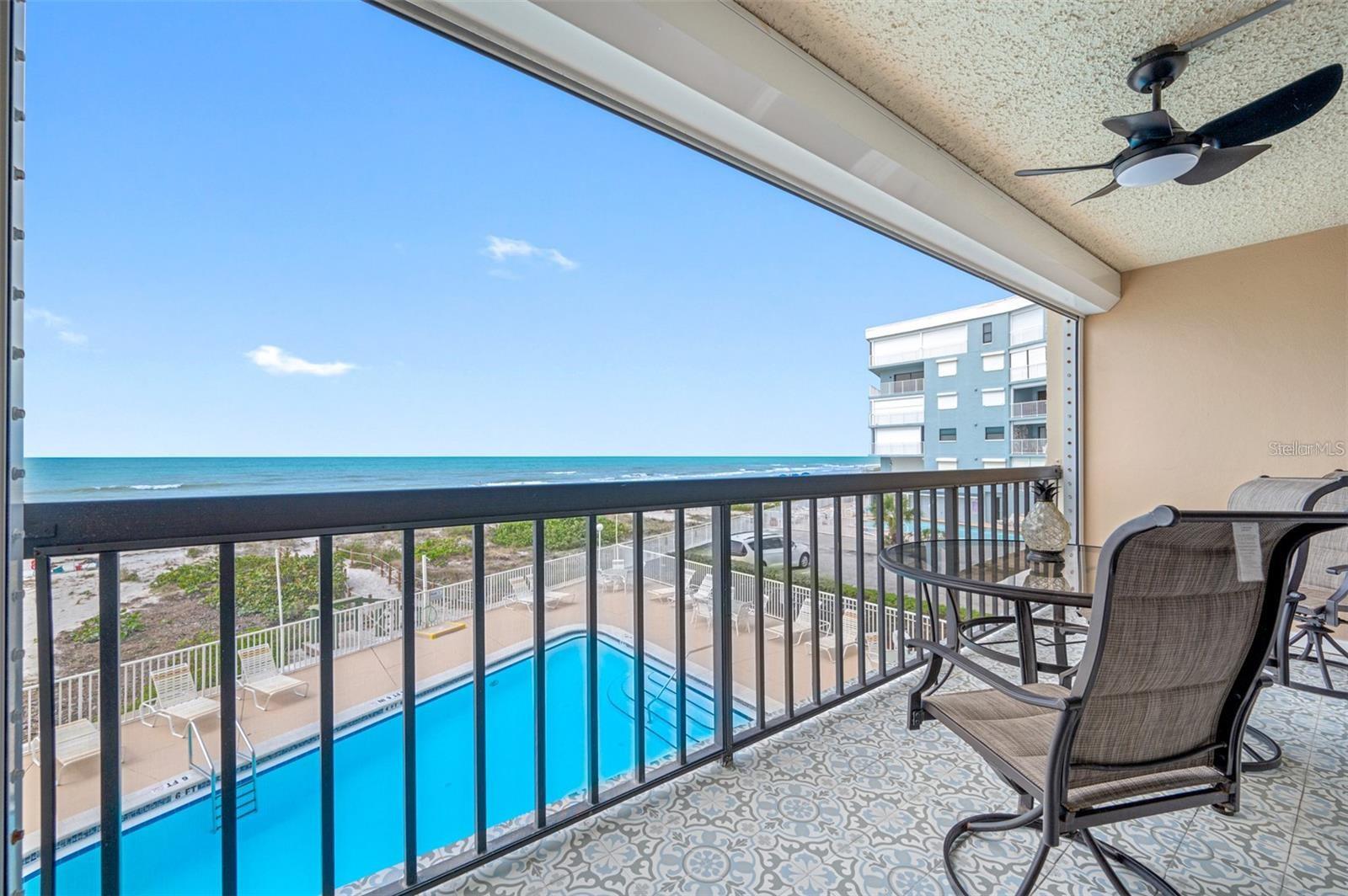Image 7 of 23 For 19450 Gulf Boulevard 203