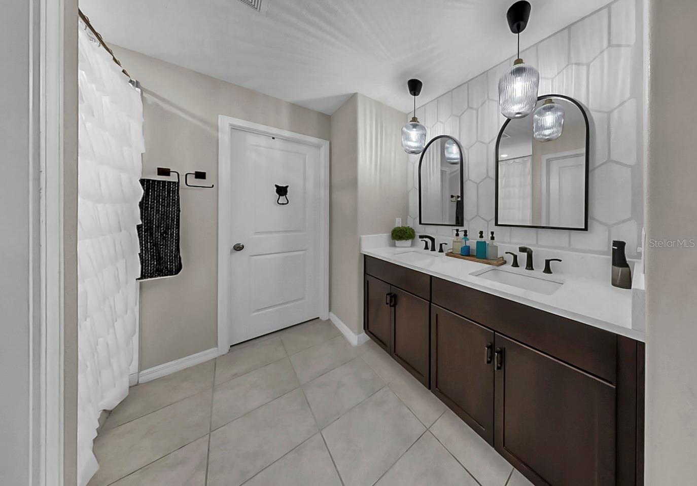 Image 31 of 73 For 13260 Jeter Creek Drive