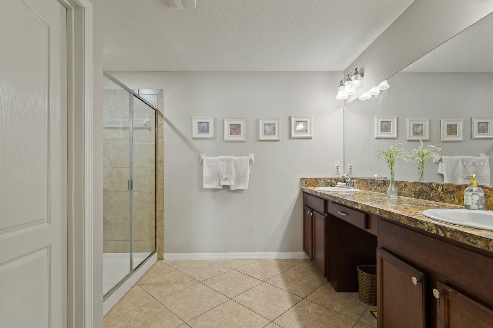 Image 17 of 39 For 18118 Arbor Crest Drive