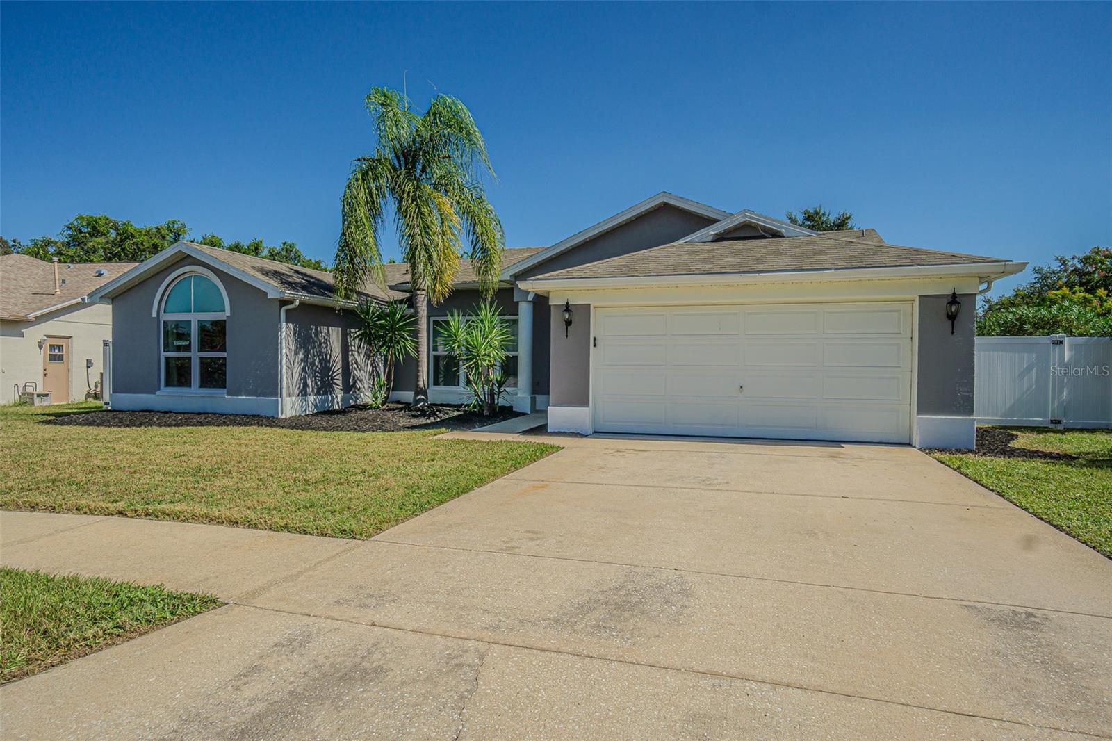 Image 2 of 47 For 14136 Faldo Court