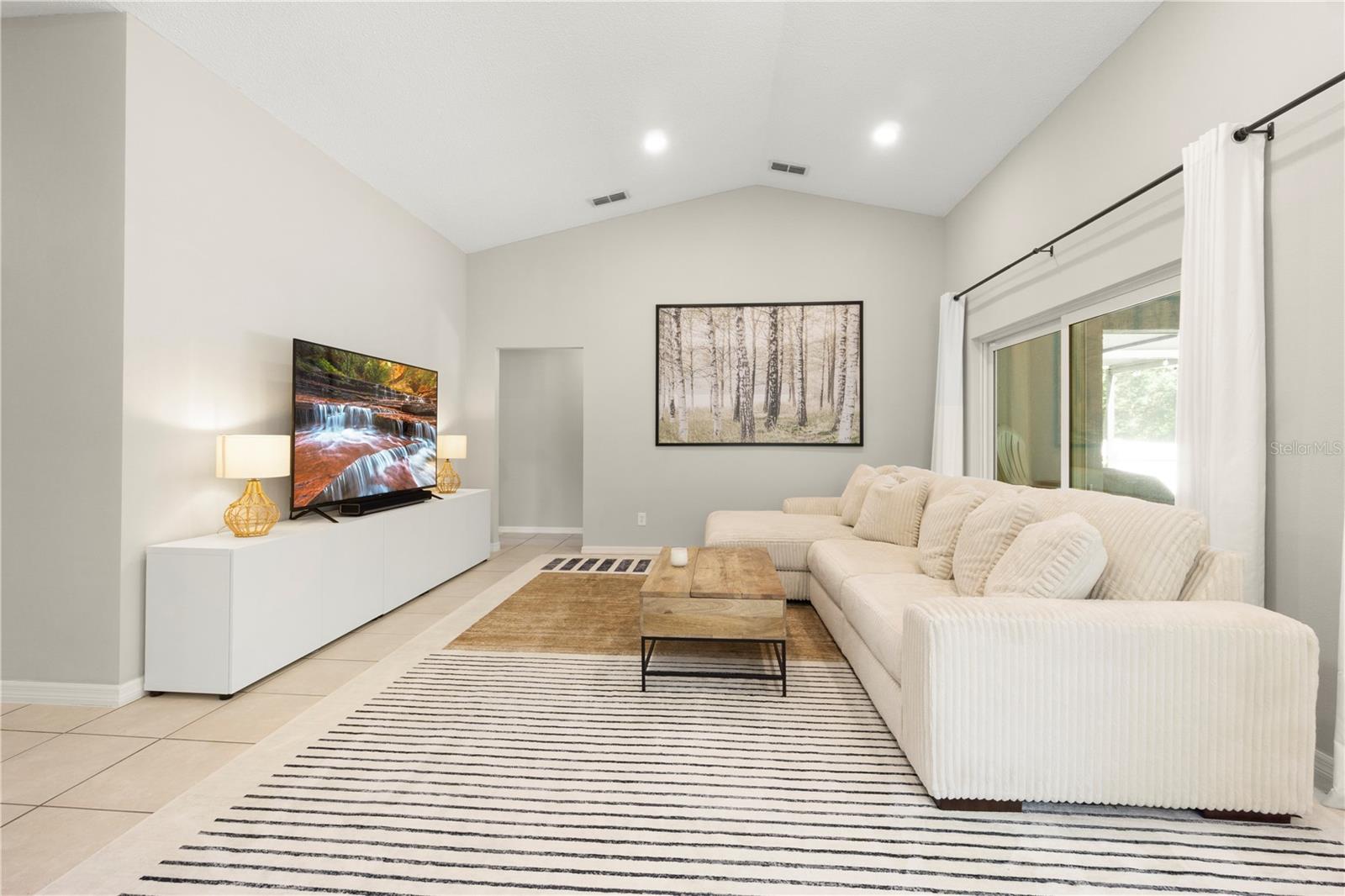 Image 9 of 47 For 14136 Faldo Court