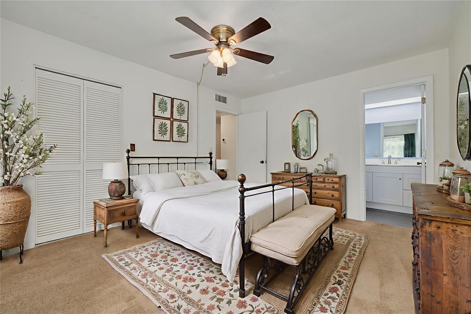 Image 13 of 31 For 2562 Forest Run Court 130b