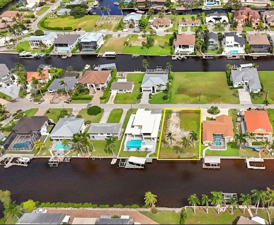 Image 5 of 7 For 4851 & 4853 Regal Dr