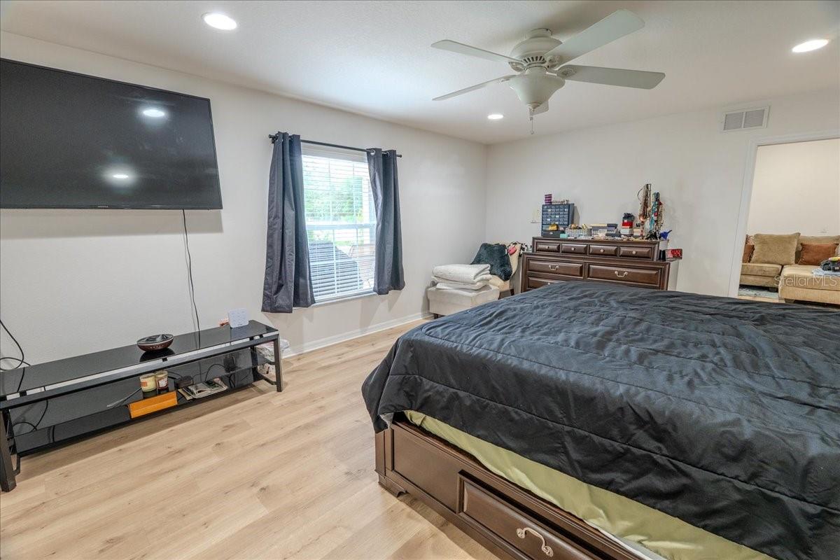 Image 22 of 43 For 12028 San Angela Drive