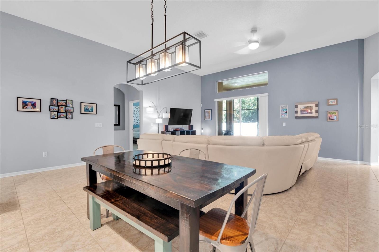 Image 11 of 42 For 10216 Holland Road