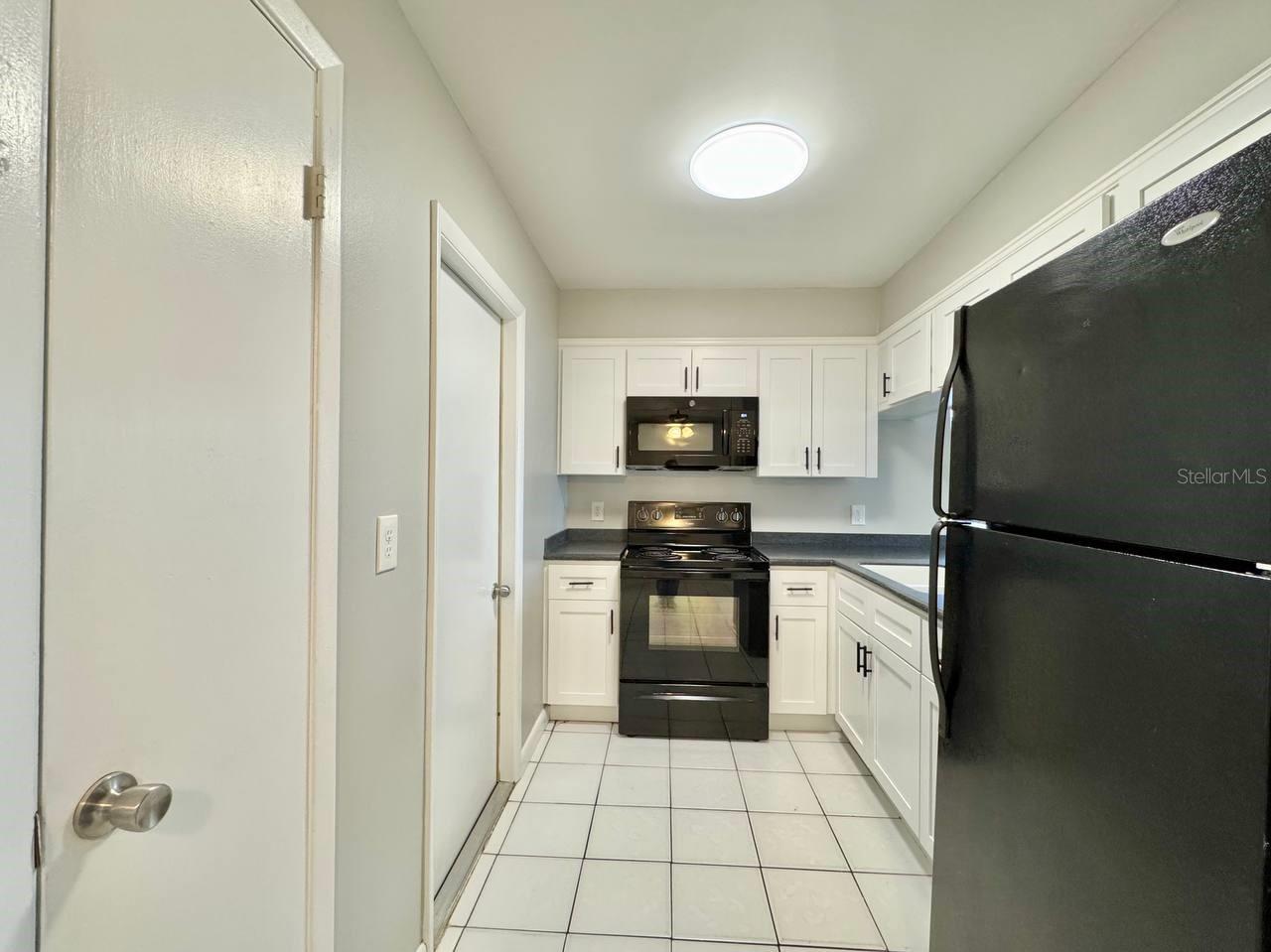 Image 10 of 30 For 4019 Nassau Street