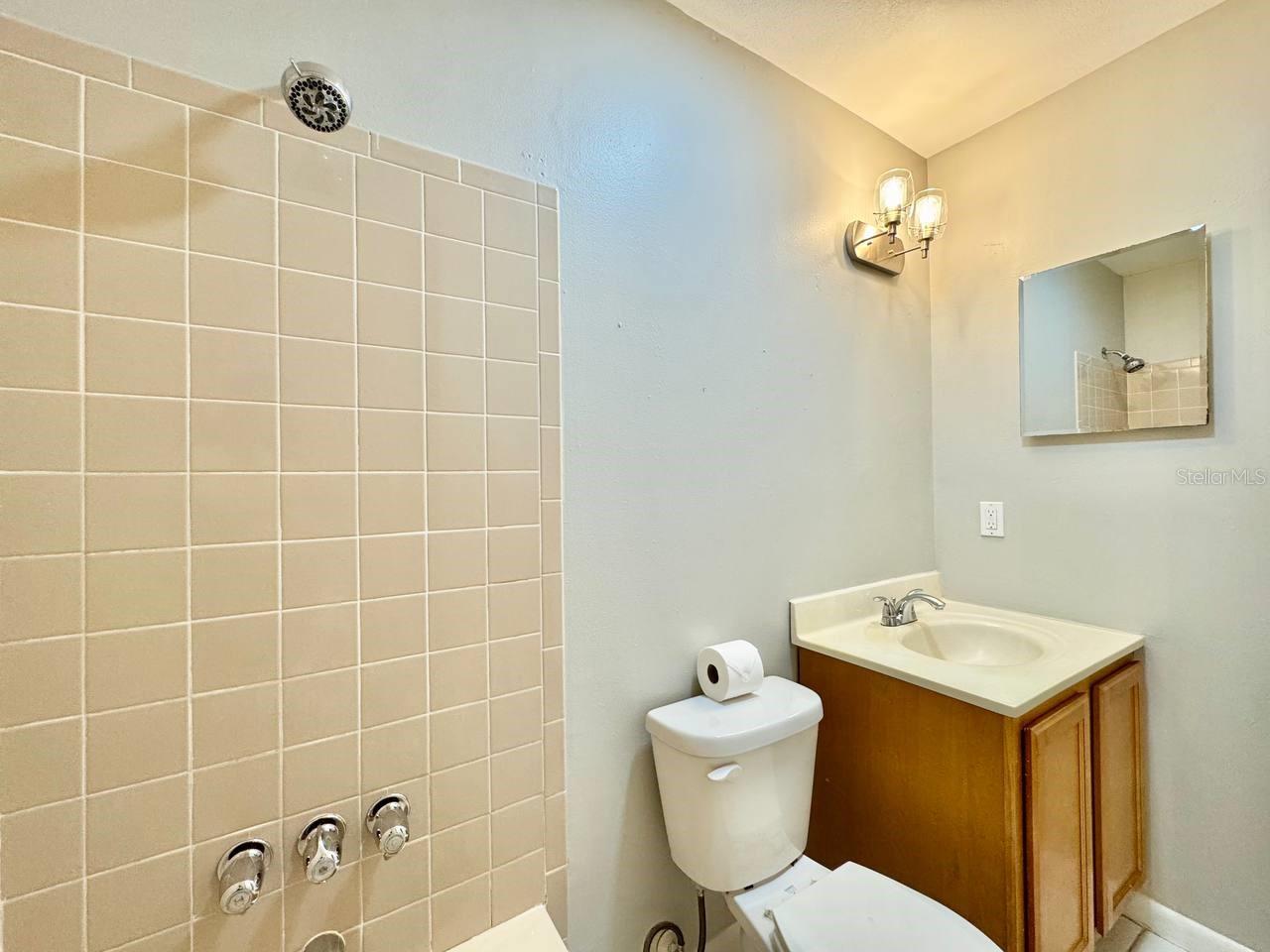 Image 17 of 30 For 4019 Nassau Street
