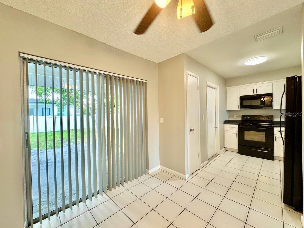 Image 8 of 30 For 4019 Nassau Street