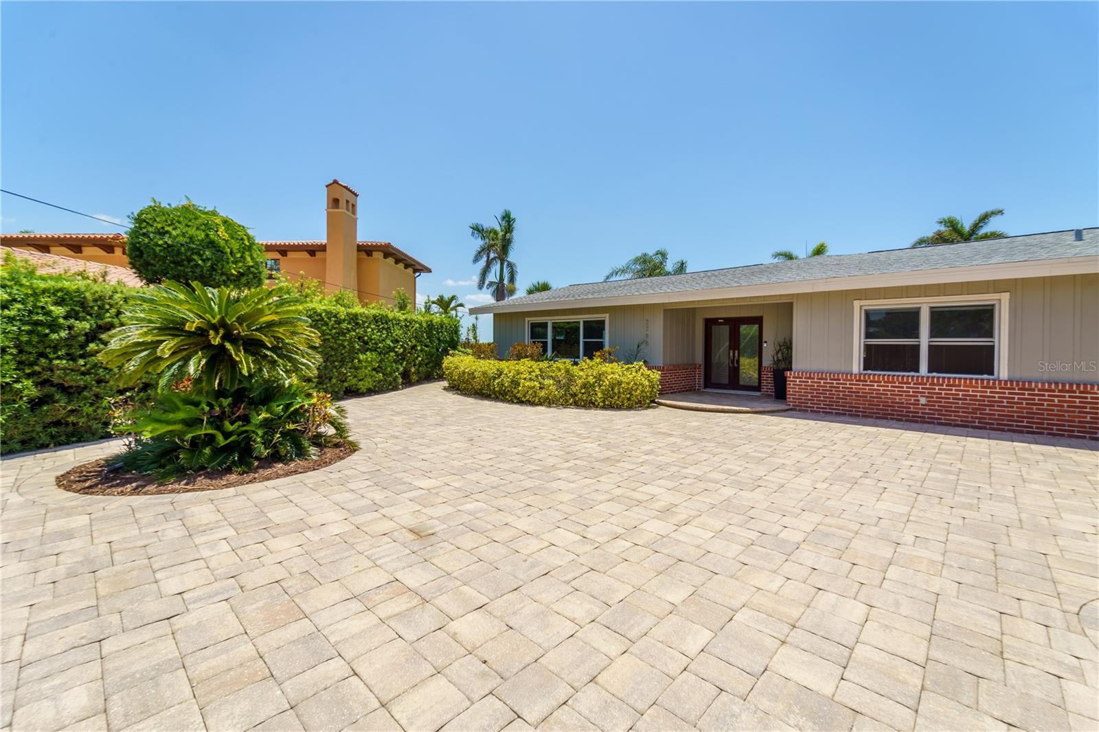 Image 17 of 49 For 2788 70th Avenue S
