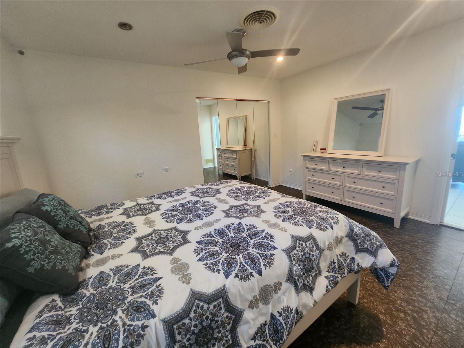 Image 42 of 49 For 2788 70th Avenue S