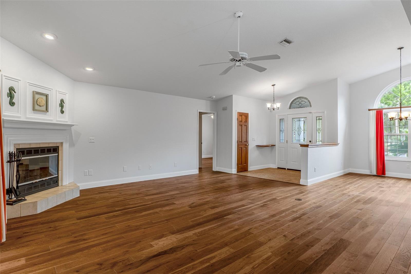 Image 14 of 79 For 4922 Stetson Point