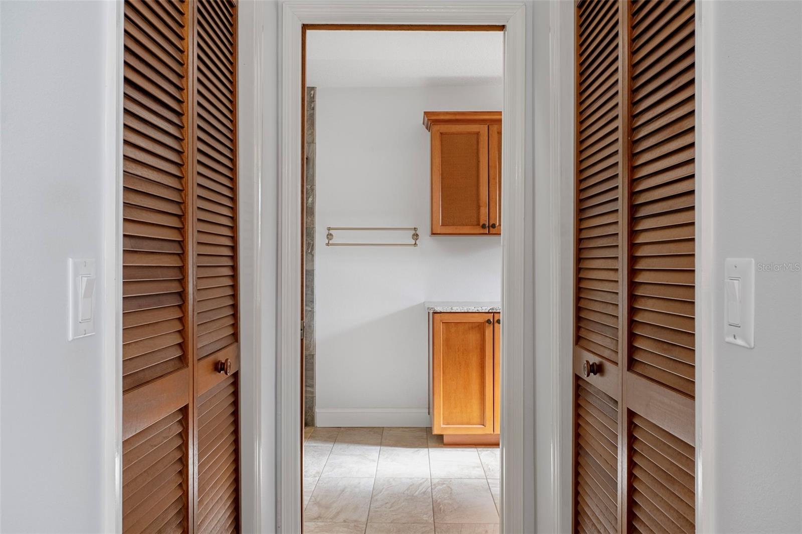 Image 35 of 79 For 4922 Stetson Point