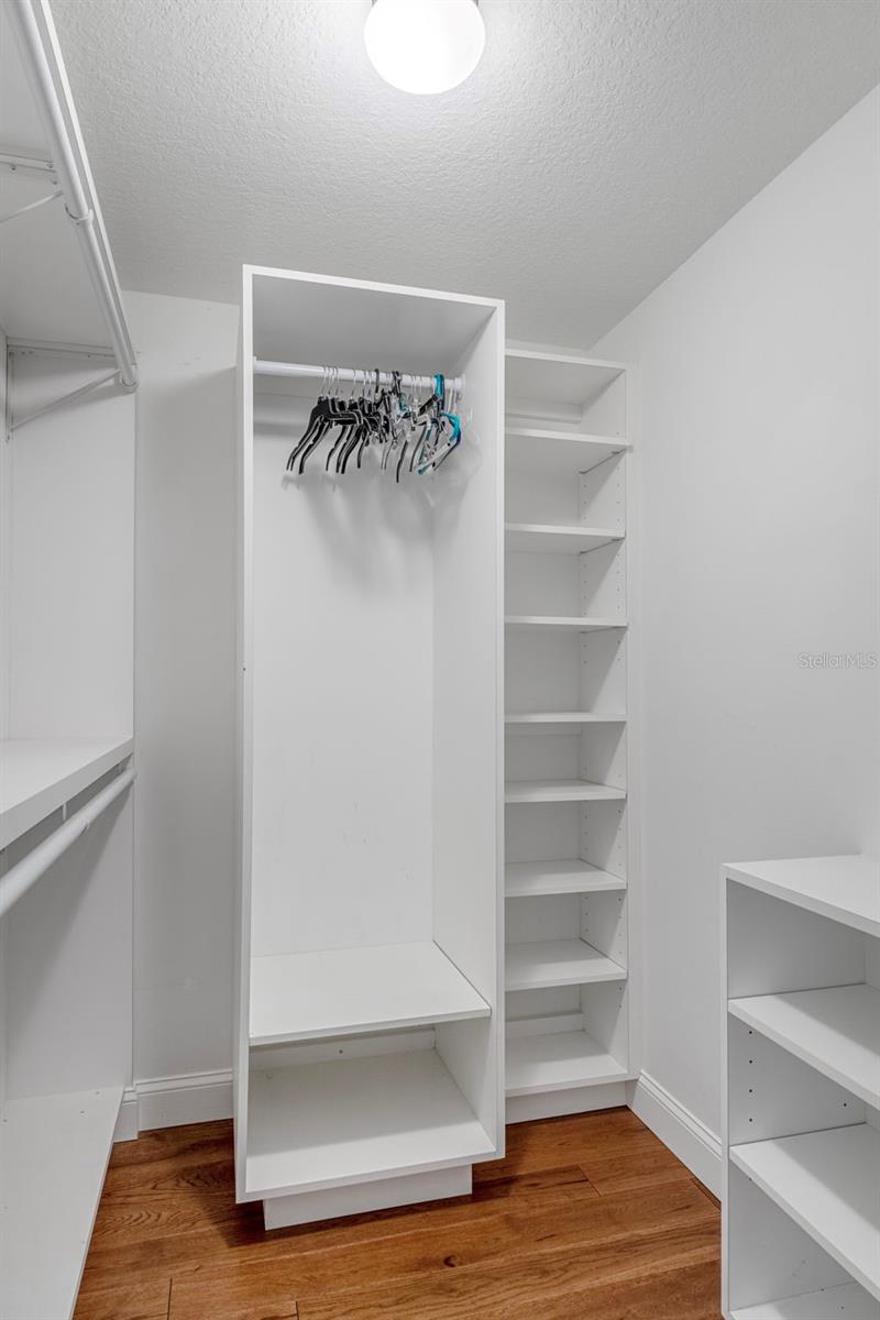 Image 38 of 79 For 4922 Stetson Point