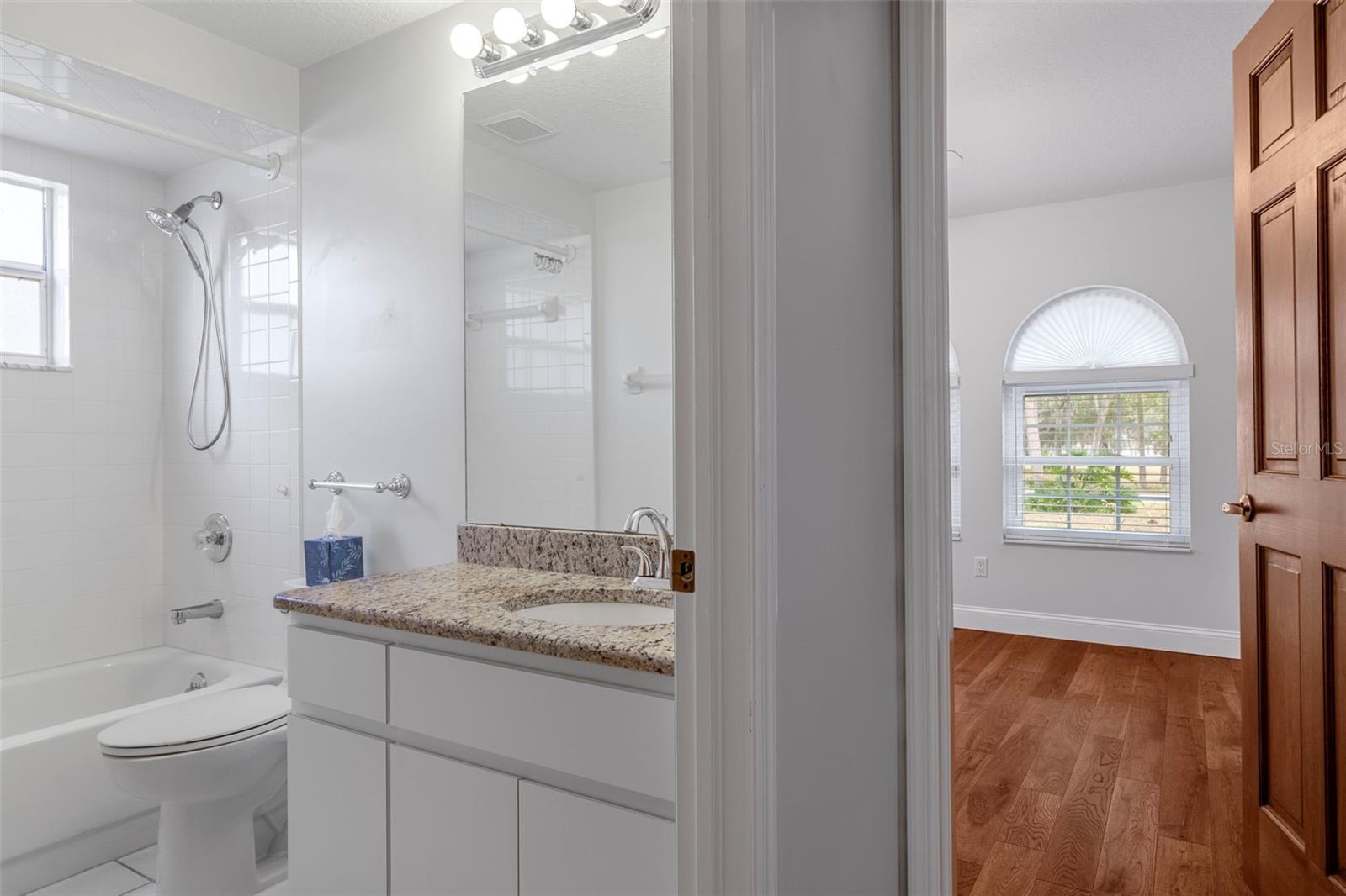 Image 45 of 79 For 4922 Stetson Point