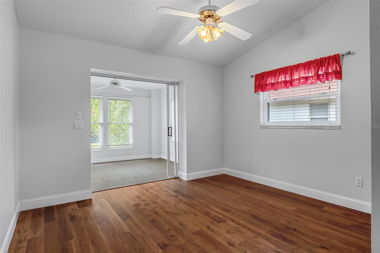 Image 47 of 79 For 4922 Stetson Point