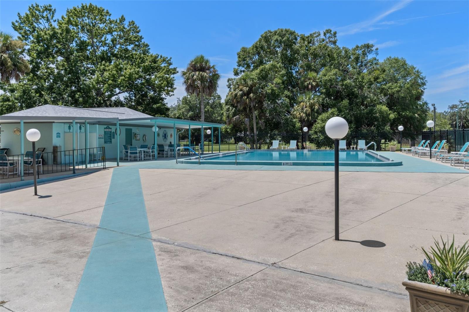 Image 67 of 79 For 4922 Stetson Point