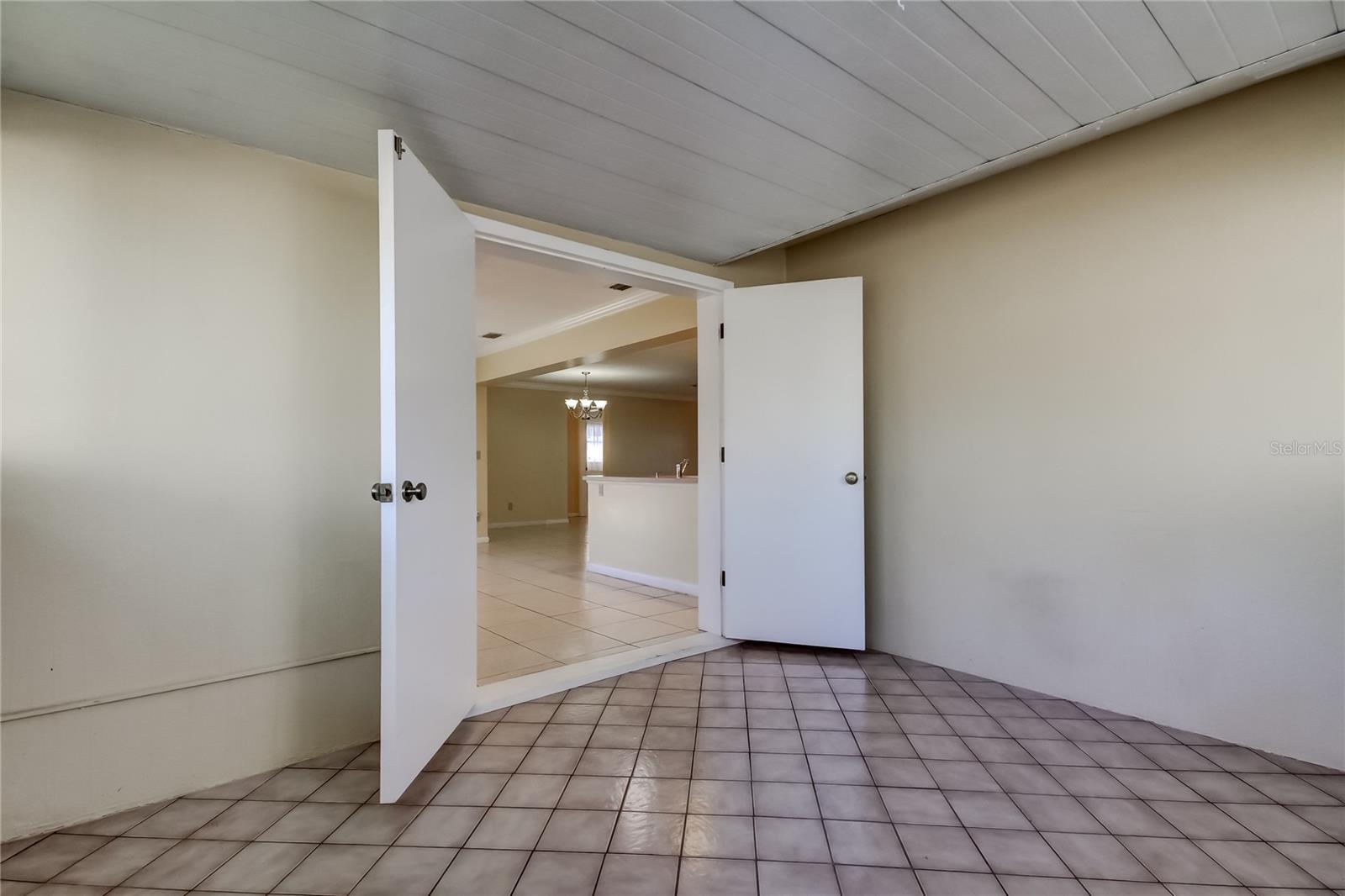 Image 14 of 40 For 14233 102nd Avenue